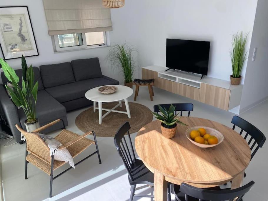 The Palm Apartment Karpathos Exterior photo