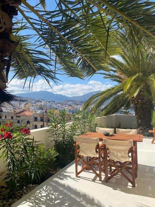 The Palm Apartment Karpathos Exterior photo